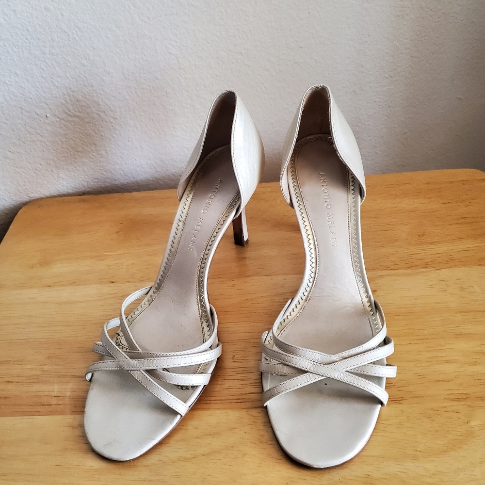Antonio Melani Hallie Heels